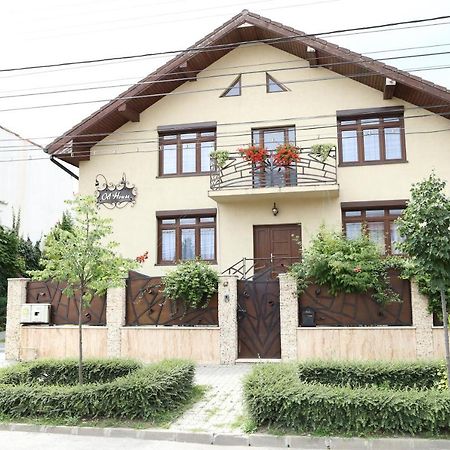 Oli House Hotel Alba Iulia Exterior foto